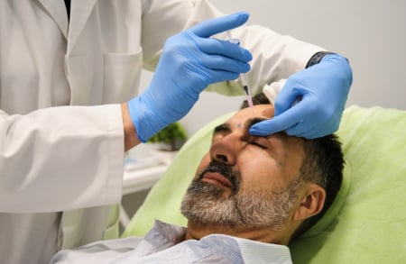 Botox frunte barbat